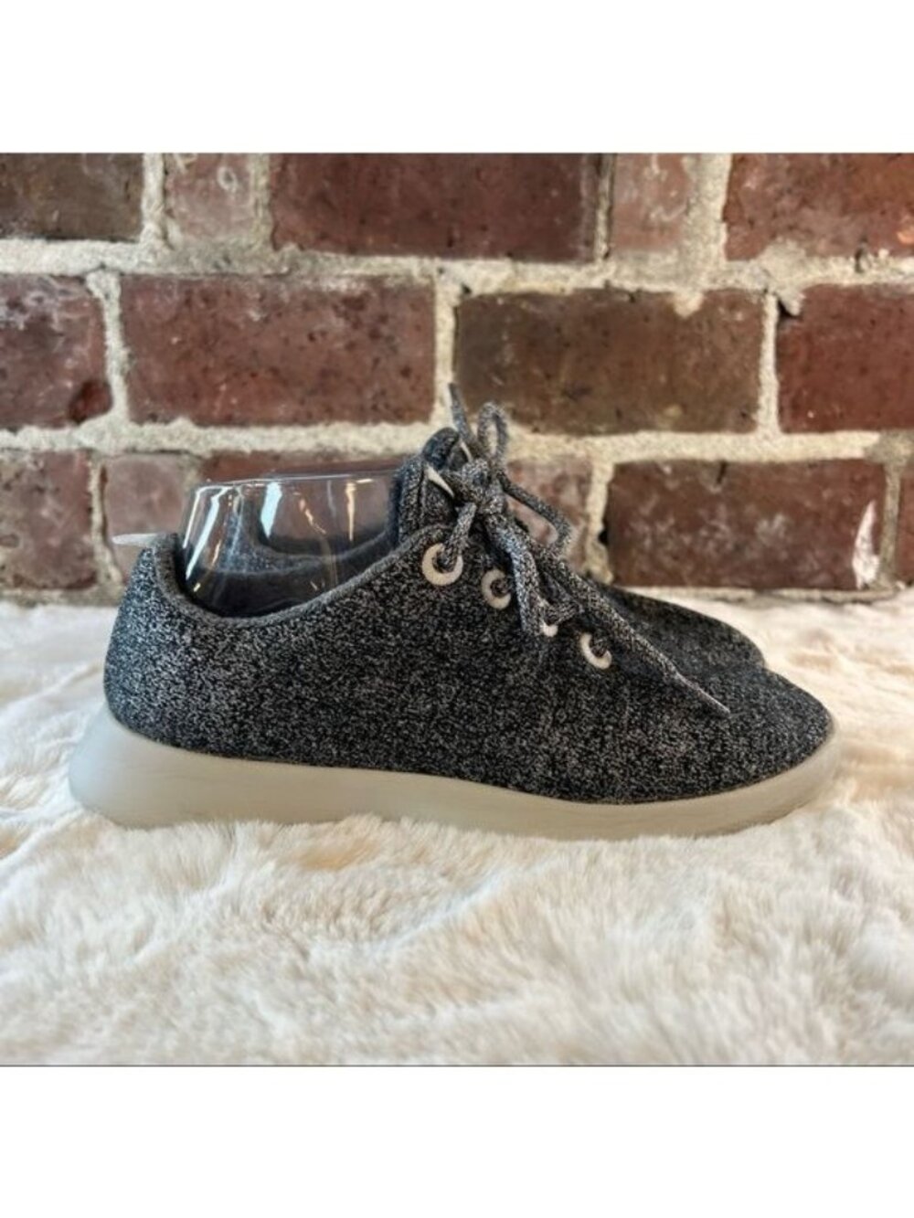 Allbirds Women’s Gray Wool Runners Sneaker Running Shoe Sz 7